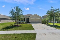 Pre-foreclosure in  COBBLESTONE DR Fort Pierce, FL 34945