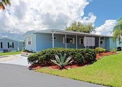 Pre-foreclosure in  WALNUT CIR Venice, FL 34285