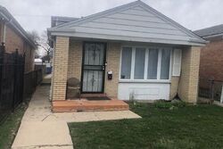 Pre-foreclosure in  S EGGLESTON AVE Chicago, IL 60620
