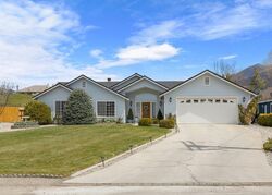Pre-foreclosure in  BRAEBURN PL Tehachapi, CA 93561