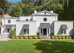 Pre-foreclosure in  STONE CANYON RD Los Angeles, CA 90077
