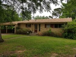 Pre-foreclosure in  CRESTWOOD DR El Dorado, AR 71730