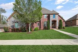 Pre-foreclosure in  NW WILLOW ST Bentonville, AR 72712