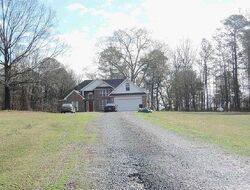 Pre-foreclosure in  BOBWHITE RD Lonoke, AR 72086
