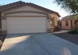 Pre-foreclosure in  W GOLDEN WILLOW DR Marana, AZ 85653