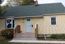 Pre-foreclosure in  ARMSTRONG RD Lansing, MI 48911