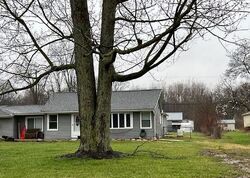 Pre-foreclosure in  HEYER ST Romulus, MI 48174