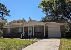 Pre-foreclosure in  GARY CIR Pensacola, FL 32505