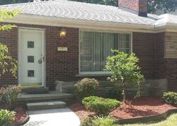 Pre-foreclosure in  WOODSIDE ST Harper Woods, MI 48225