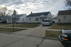 Pre-foreclosure in  MAPLEWOOD ST Garden City, MI 48135