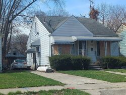 Pre-foreclosure in  ROSEMONT AVE Detroit, MI 48228