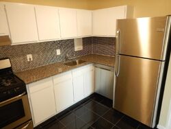 Pre-foreclosure in  CANTERBURY SQ  Alexandria, VA 22304