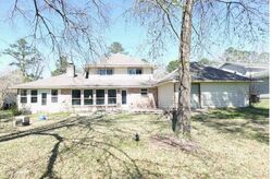 Pre-foreclosure in  STONE MOUNTAIN DR Conroe, TX 77302