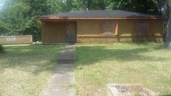 Pre-foreclosure in  ABERNATHY RD Memphis, TN 38116