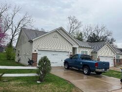 Pre-foreclosure in  DOMBARD LN Saint Louis, MO 63134