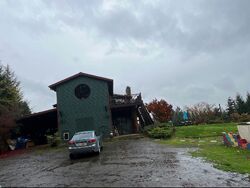 Pre-foreclosure in  NW CEDAR CANYON RD Banks, OR 97106