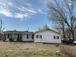  E Kathleen St, Sikeston MO