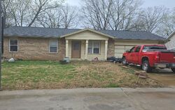 Pre-foreclosure in  DONNELL DR Barnhart, MO 63012