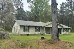 Pre-foreclosure in  ALLEN HILL RD Tylertown, MS 39667