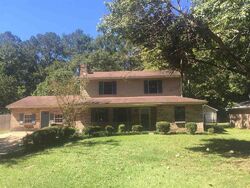 Pre-foreclosure in  CEDAR SPRINGS DR Jackson, MS 39212