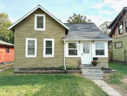 Pre-foreclosure in  MAIN AVE N Roseau, MN 56751