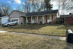 Pre-foreclosure in  CHESTNUT ST Flushing, MI 48433