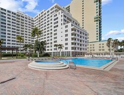  Collins Ave , Miami Beach FL