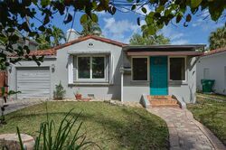 Pre-foreclosure in  NE 76TH ST Miami, FL 33138