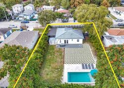  Nw 48th St, Miami FL
