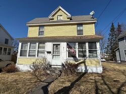 Pre-foreclosure in  HOLLY AVE Greenfield, MA 01301