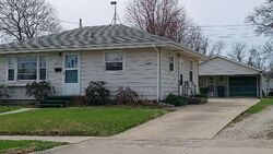  W 1st Ave, Indianola IA