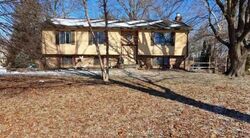 Pre-foreclosure in  E HADLEY RD Plainfield, IN 46168