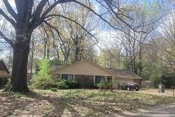 Pre-foreclosure in  MUNOS LN Jonesboro, AR 72401