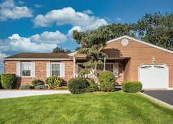 Pre-foreclosure in  VIRGINIA DR Howell, NJ 07731