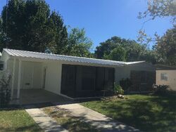 Pre-foreclosure in  N HYACINTH AVE Tampa, FL 33612