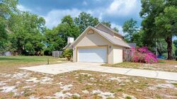 Pre-foreclosure in  E 1ST AVE Mount Dora, FL 32757