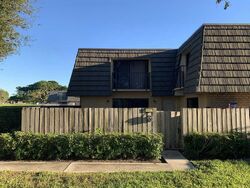 Pre-foreclosure in  17TH WAY West Palm Beach, FL 33407