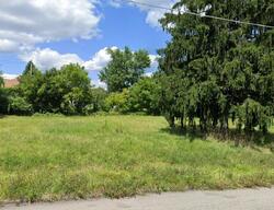 Pre-foreclosure in  E DELASON AVE Youngstown, OH 44507