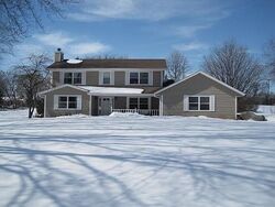 Pre-foreclosure in  CHEROKEE DR Brookfield, WI 53045
