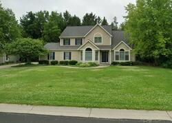  Graysland Dr, Menomonee Falls WI