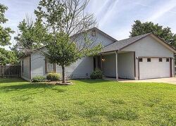  E 67th Pl, Tulsa OK