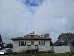 Pre-foreclosure in  N STEVENS ST Spokane, WA 99205