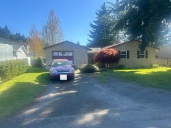 Pre-foreclosure in  39TH AVE SE Lacey, WA 98503