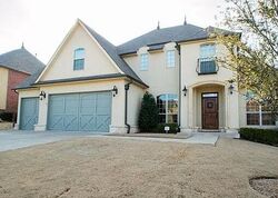 Pre-foreclosure in  E 111TH PL S Bixby, OK 74008