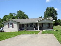  Sugg St, Madisonville KY