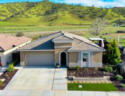 Pre-foreclosure in  GRAPEVINE DR Patterson, CA 95363