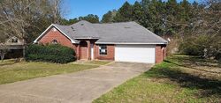 Pre-foreclosure in  COUNTY ROAD 8113 Nacogdoches, TX 75964