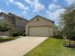 Pre-foreclosure in  MACROOM MEADOWS LN Houston, TX 77048