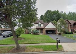 Pre-foreclosure in  LONDONDERRY LN Getzville, NY 14068