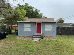 Pre-foreclosure in  N MULBERRY ST Tampa, FL 33604